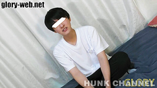 【GLORY：Full HD】初撮影で気持ちよさに浸る大学1年男子!飛距離1.5ｍぶっ飛び射精!