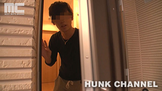 【メンズキャンプ：Full HD】【新婚イケメンの若パパ】新婚夫婦の自宅に上がりこんで嫁に内緒でプライベート自慰撮影!!